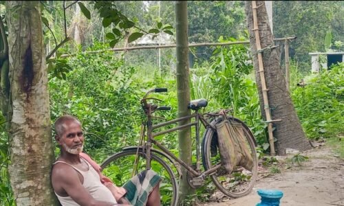 রস বিক্রিই যার জীবনের প্রেরণা